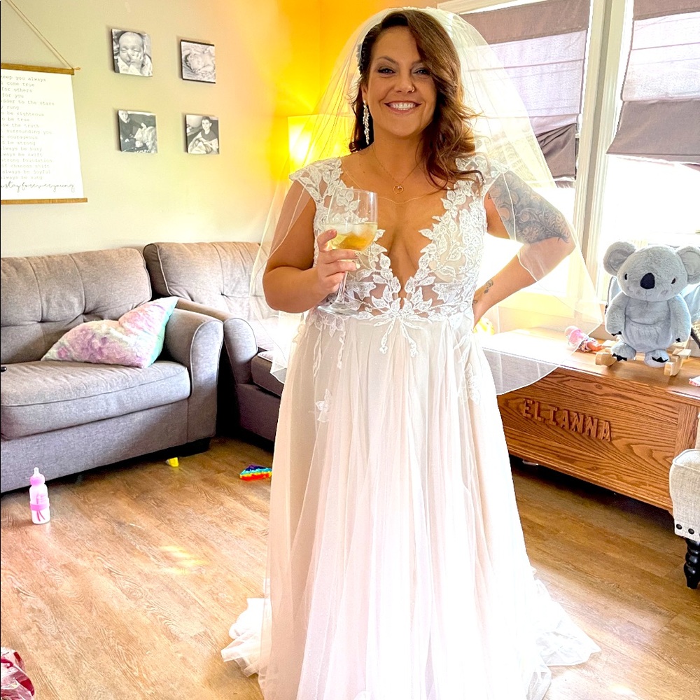 Wedding dress